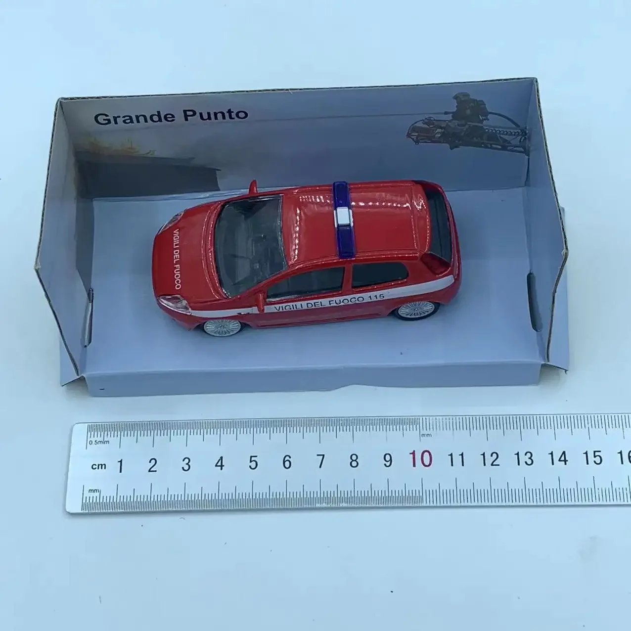 Fiat Grande Punto Miniature échelle 1/43 - Voiture Neuve En Métal