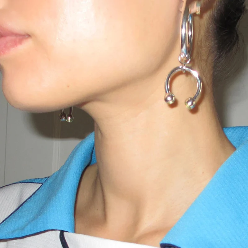 ★日本未入荷・海外限定アイテム★人氣★goiu★WAVE EARRING Wave Earring - Silver | Shopi Go