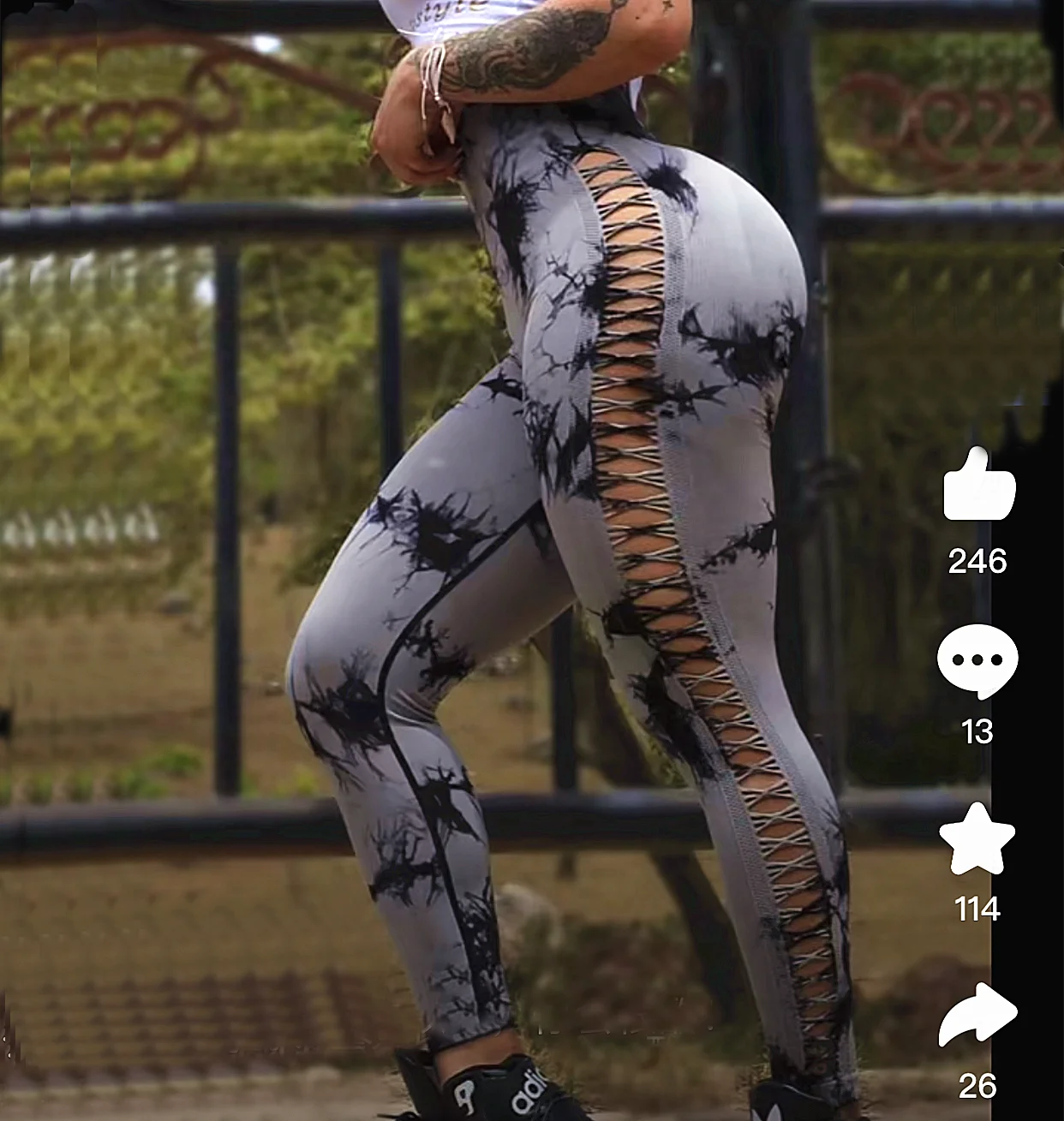 2024 Dye Seamless Women Sport Hollow Yoga Pant Workout Athletic Fitness Gym Workout Pant Scrunch Leggings Active Running Wear