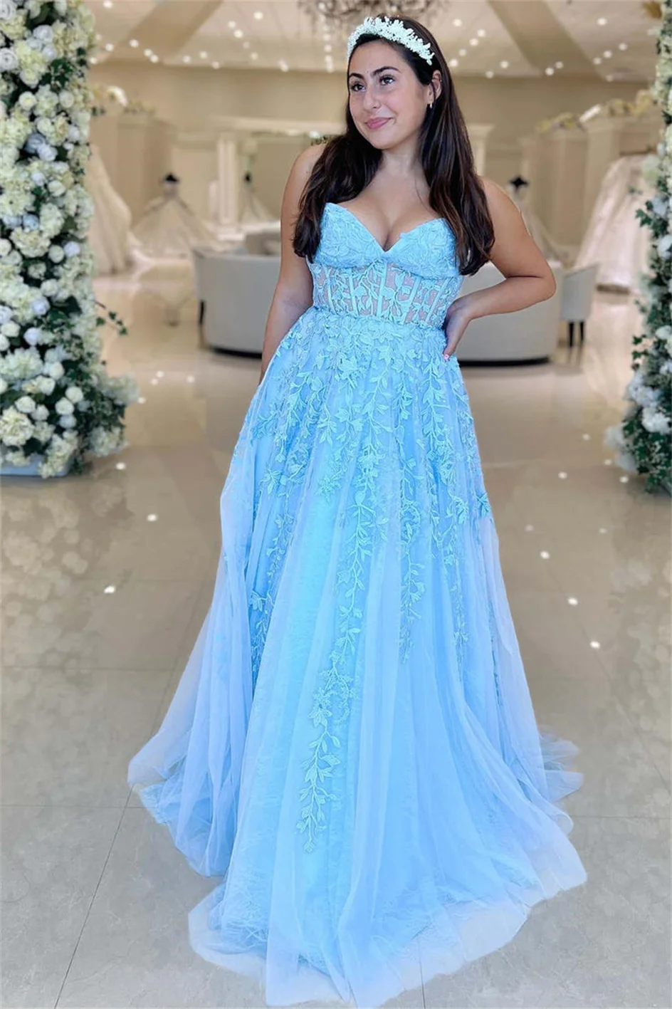 

2024 Sleeveless Appliques Ball-Gown Floor-length Lace Up Illusion Prom Wedding Party Bridesmaid Dresses Woman's Evening Gowns