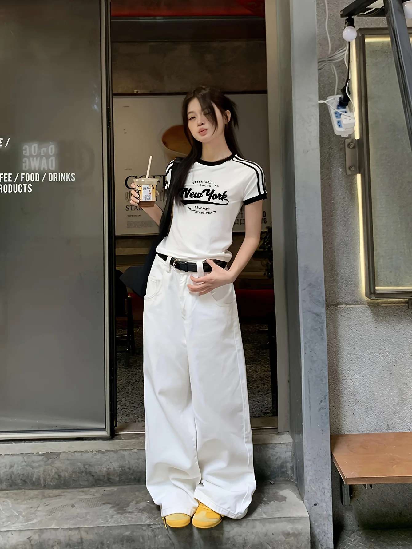 Summer short-sleeved women's striped slim-fitting round-neck student T-shirt top 3