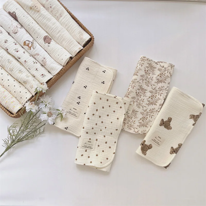 Pure Cotton Printing Baby Bibs Four Layers Breathable Floral newborn Burp Cloths Bandana Absorbent Soft Baby Boy Girl Feeding To