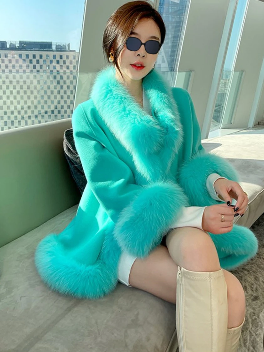 Autumn and Winter New Ethnic Style Woolen Lady Cloak Young Girls Fur Coat High-End Thick Warm Luxury Plush Furry Jacket Casacas