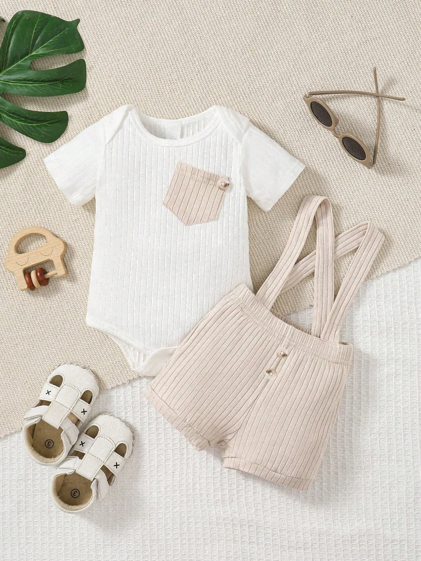 Summer Baby Boy Patched Pocket Bodysuit & Crisscross Back Pinafore Shorts Suit