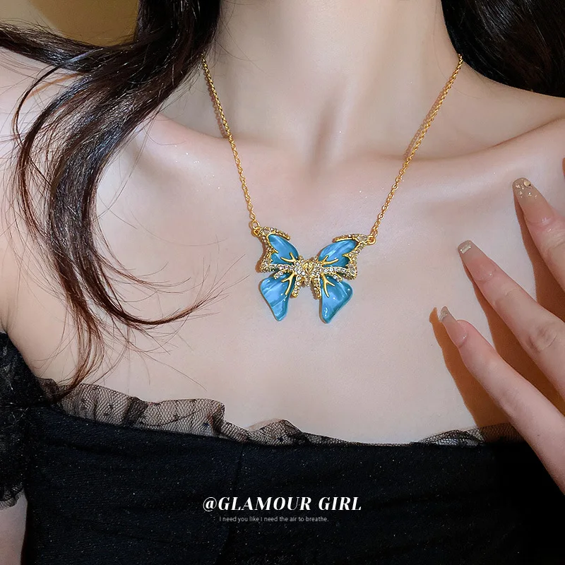 

New blue diamond large butterfly necklace net red unique temperament senior sense clavicle chain niche collar Free shipping