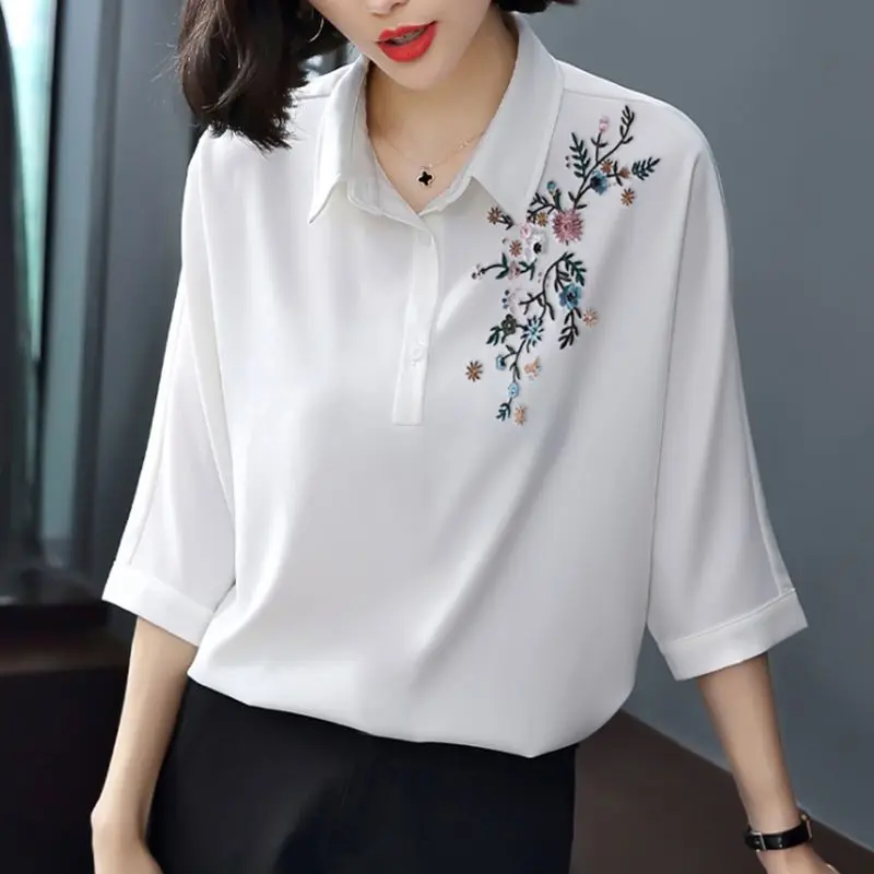 Flower Embroidered Chic White Simple Commute Top Blouse Women Summer Fashion Casual Loose Half Sleeve Shirts Female Clothing2023