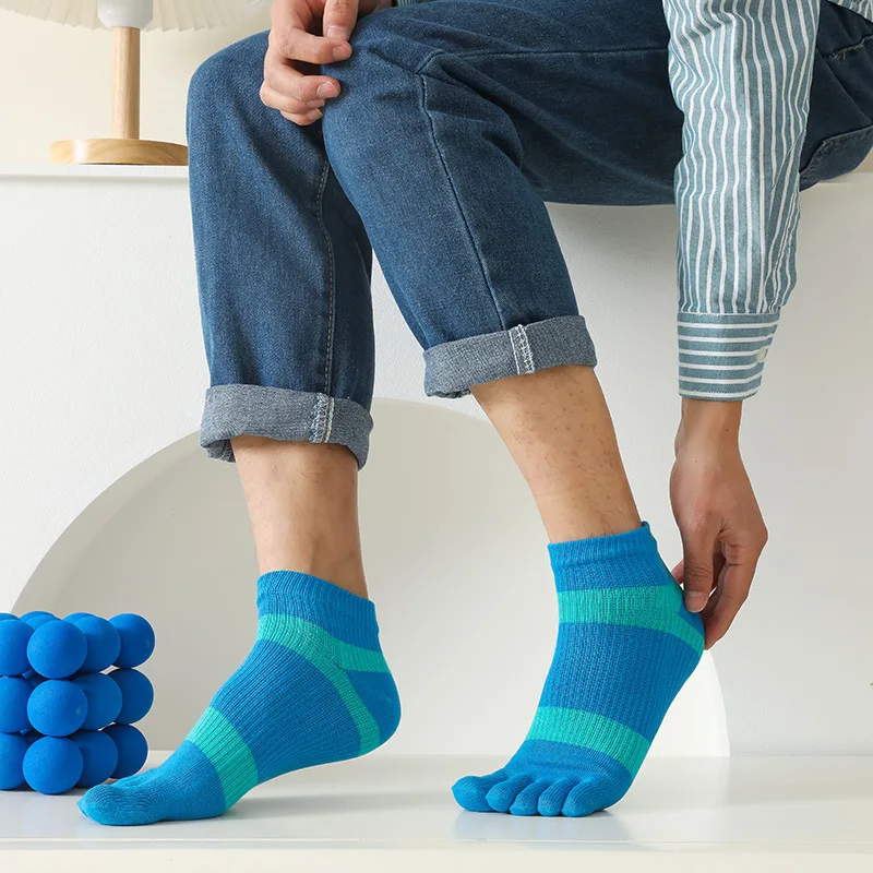 5 Pairs Bright Color 5 Finger Sport Socks Cotton Colorful Striped Short Anti-Friction Blue Green Yellow Black Sock Male Fashions