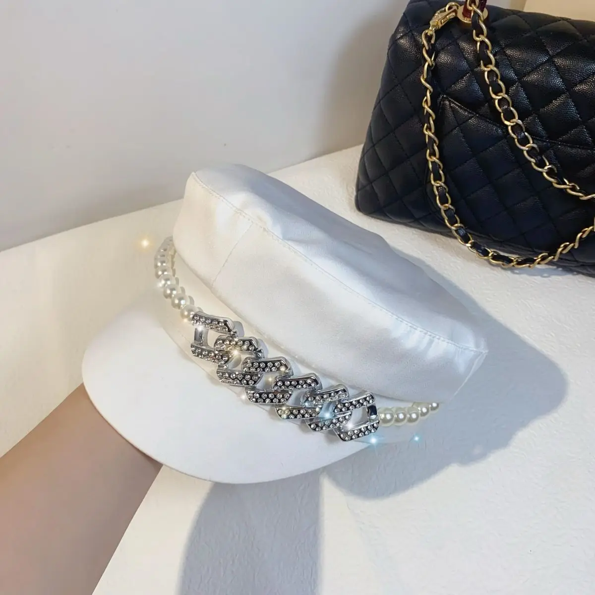 Women's Hat Designer Silk Fabric Smooth Flat Top Hat Fashion Style Pearl Duck Tongue Hat Shopping Style Military Hat Male