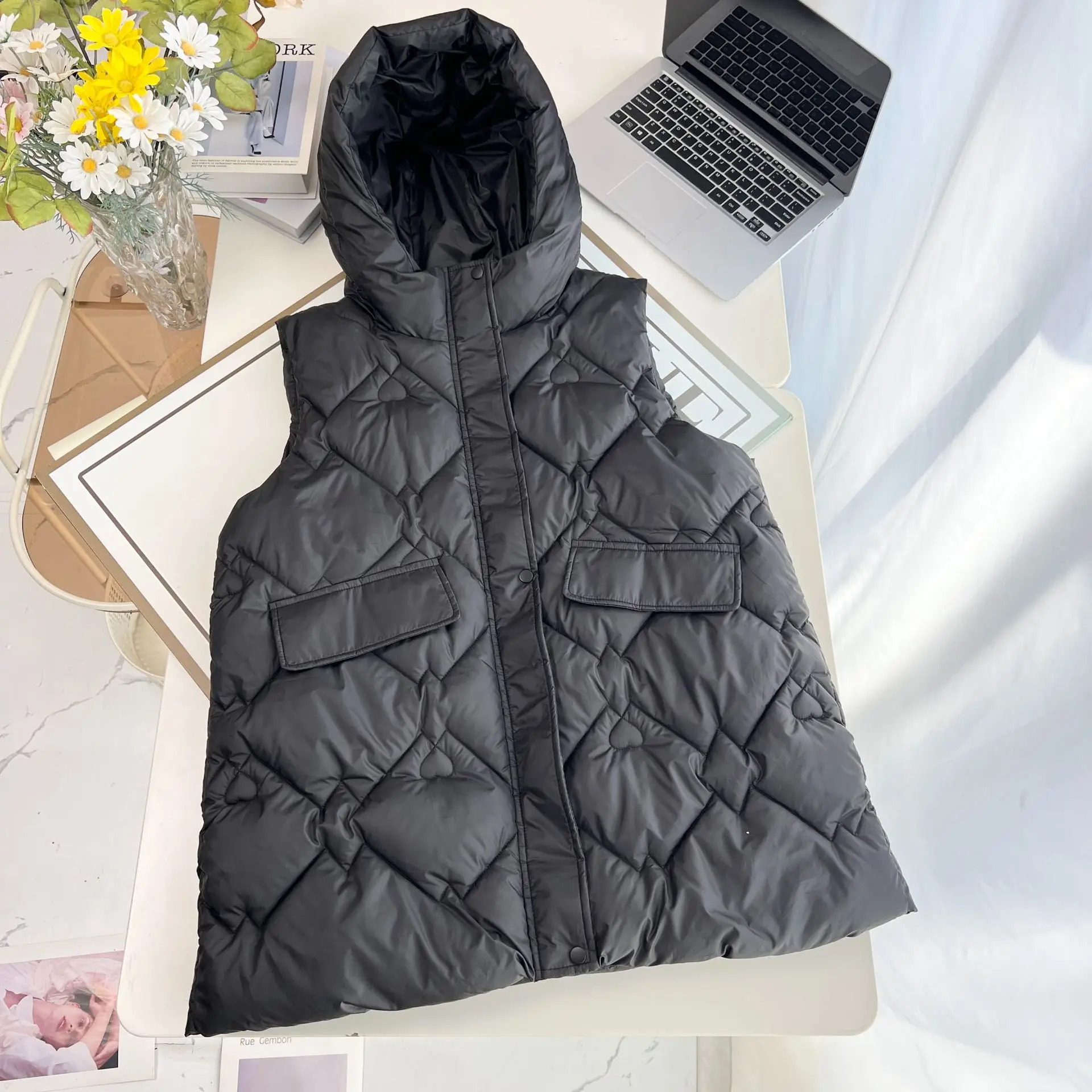 XXXXXXL Fashion Plus Size Women's Parka 2025 Winter New Mid Length heart-shaped Embossed Hooded Warm Zipper Padded Vest 2528