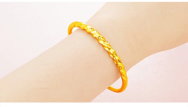 Modern gold bracelet designs in India - Navrathan