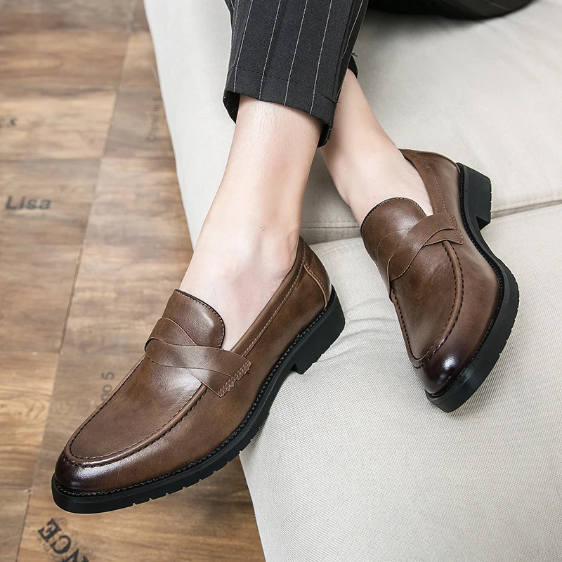 Hot Brand Men's Genuine Leather Shoes Men's Loafers Simple Men's Business Shoes for Work Versatile Men's Outdoor Casual Shoes