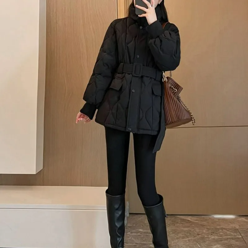 Stand Neck Plaid Design Sense Parka Monopetto Lace Up Slim Waist Puffer Jacket 2023 Autunno Inverno Nuovi Cappotti All-Match