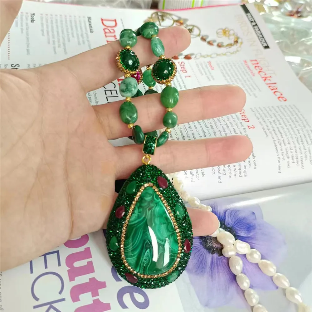 Natural Water Droplets Malachite Pendant Necklace for Women Personalized Fashion Elegant Noble Ladies Party Exquisite Jewelry
