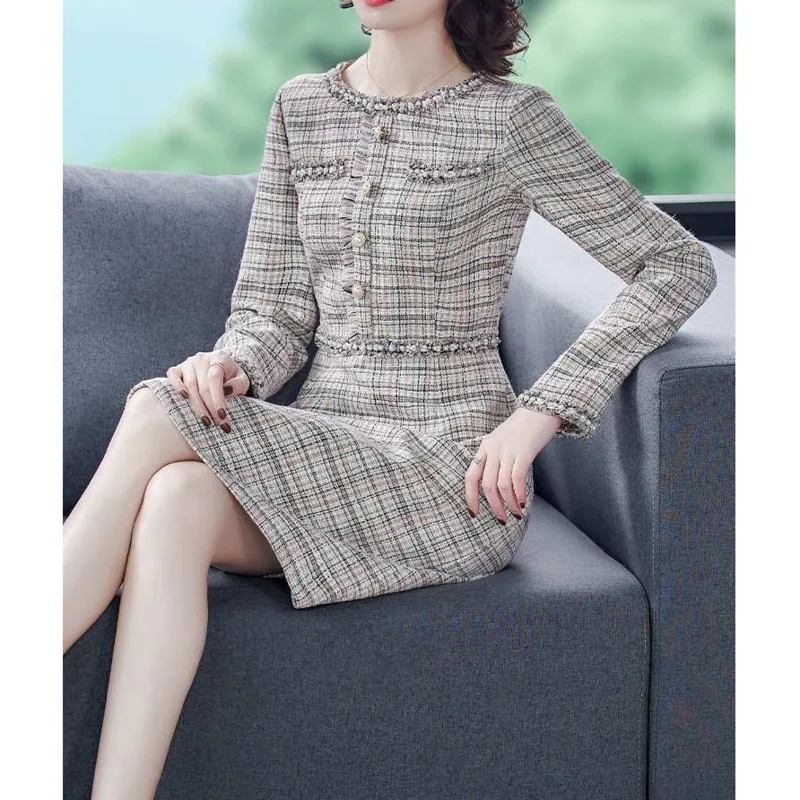

Winter Women's Wool Plaid Tweed Round Neck Tweed Dress Beaded Long Sleeve Vintage Elegant Dresses For Office Lady Temperament