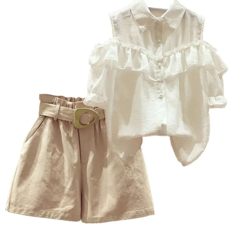 Spring/Summer Set Women's Korean Edition Slimming and Age Reducing Shoulder Leakage Top Western Shorts Two Piece Set