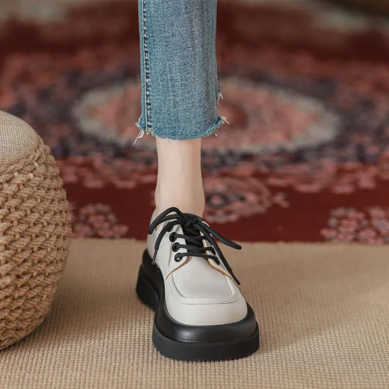 Round Toe Shallow Mouth Casual Woman Shoe British Style Clogs Platform Loafers with Fur Oxfords Female Footwear Black Flats Prep