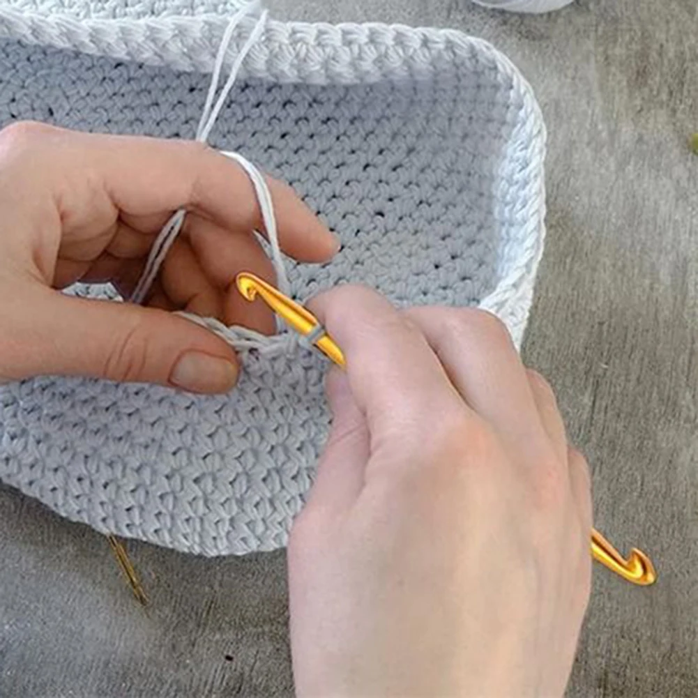 Premium 10PCS Gold Metal Crochet Hooks Set for Knitting and