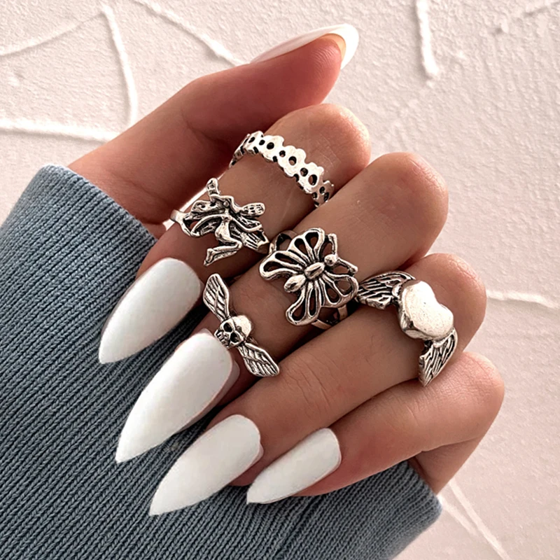Punk Gothic Heart Ring Set for Women Black Dice Vintage Spades Ace Silver Plated Retro Rhinestone Charm Billiards Finger Jewelry 