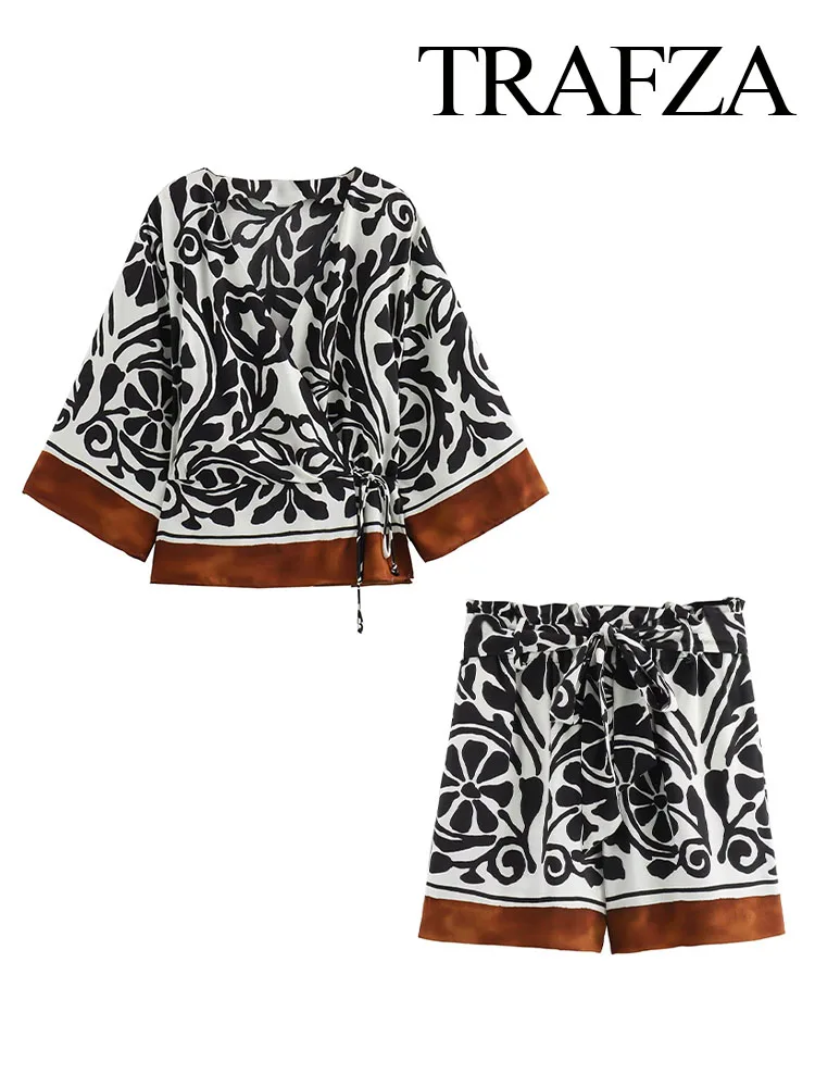 

Женский комплект из 2 предметов TRAFZA, повседневный Тонкий Топ на шнуровке с V-образным вырезом и длинными рукавами и шикарные свободные шорты с завышенной талией и карманами, TRAF