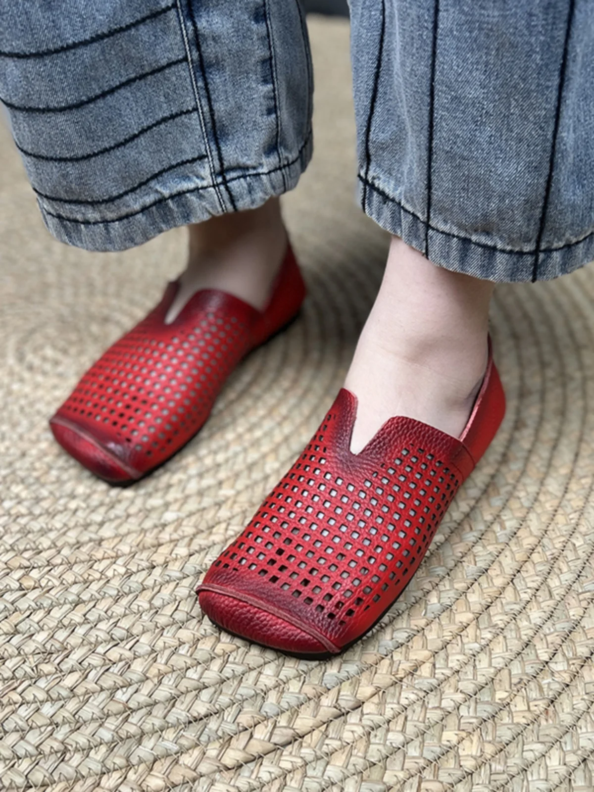 

Birkuir Hollow Out Women Shoes Spring Luxury Loafers Slip On Flats Square Toe Soft Soles Flat Heel Ladies Four Season Lazy Shoes