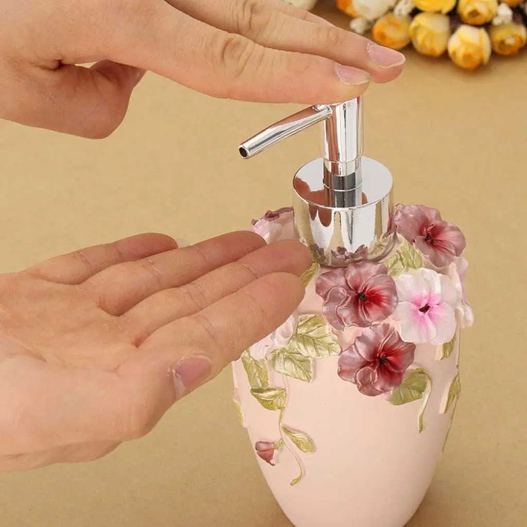 Soap Dispenser Refillable 3D Pump Flower Garden Soap Dispenser Resin Bottle Disinfectant Classic Design Kitchen Bathroom