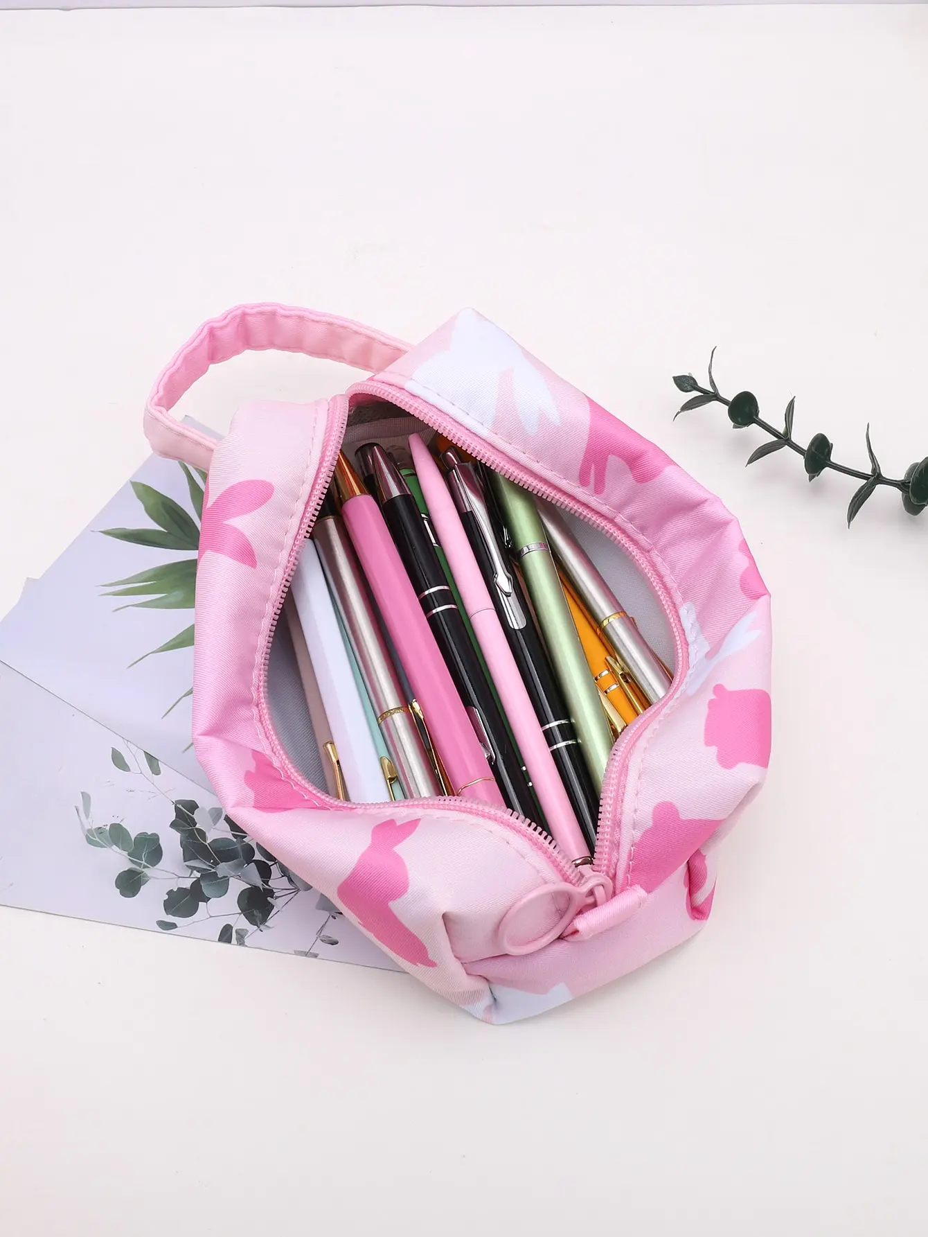 1 토끼무늬 필통, 휴대용 문구류 수납가방 - 원형 지퍼 디자인 학용품, 사무용 데스크탑 수납