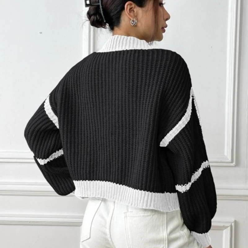 Autumn and Winter Fashion Women's Lantern Sleeve Contrasting Sweater 2025 New Cardigan Short Casual Sweater Jacket Knitwear