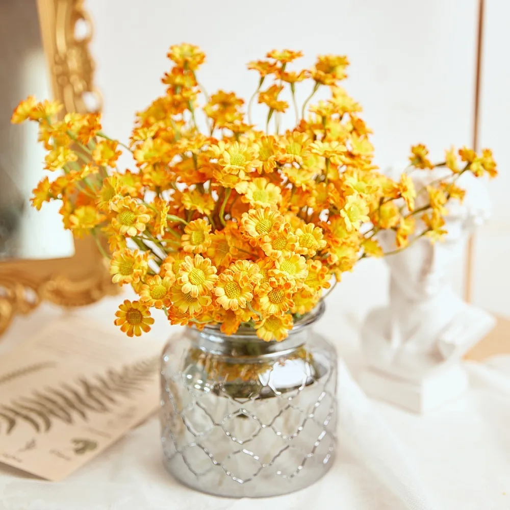 6pcs/brunch Silk Daisy Artificial Chamomile Small Bouquet Fake Flower Fresh Gerbera Wedding Party Decoration |