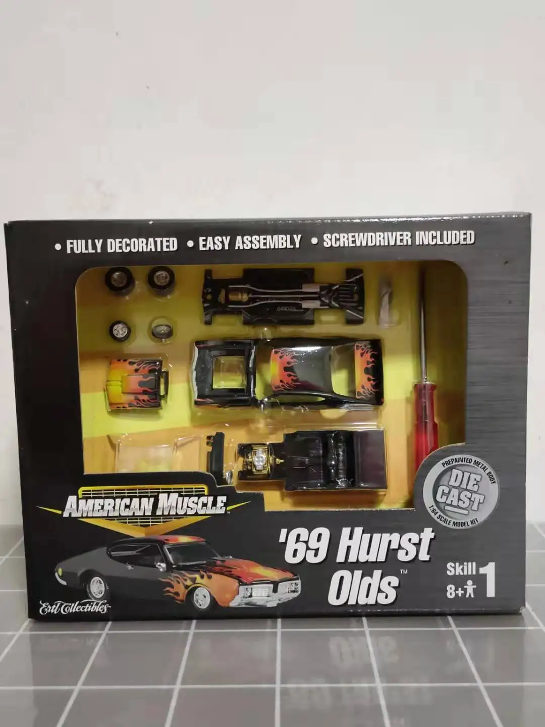 

Коллекция искусственных автомобилей из сплава 1:64 HURST Old