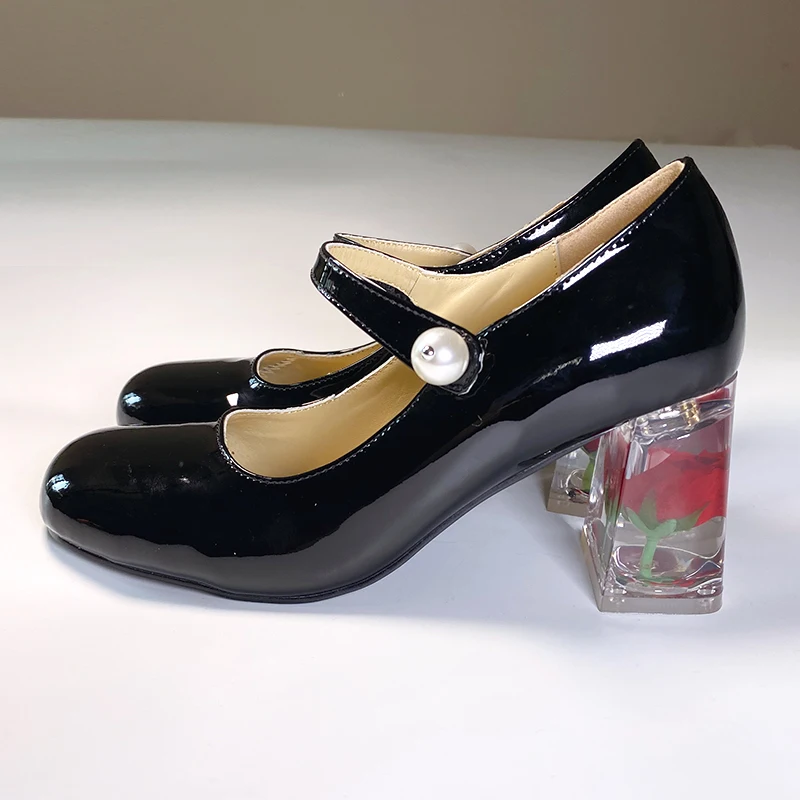 

2023 Spring New Vintage Style Round Head Pearl Buckle Shallow Mouth High Heel Shoes Crystal Rose Heel Women Mary Jane Shoes