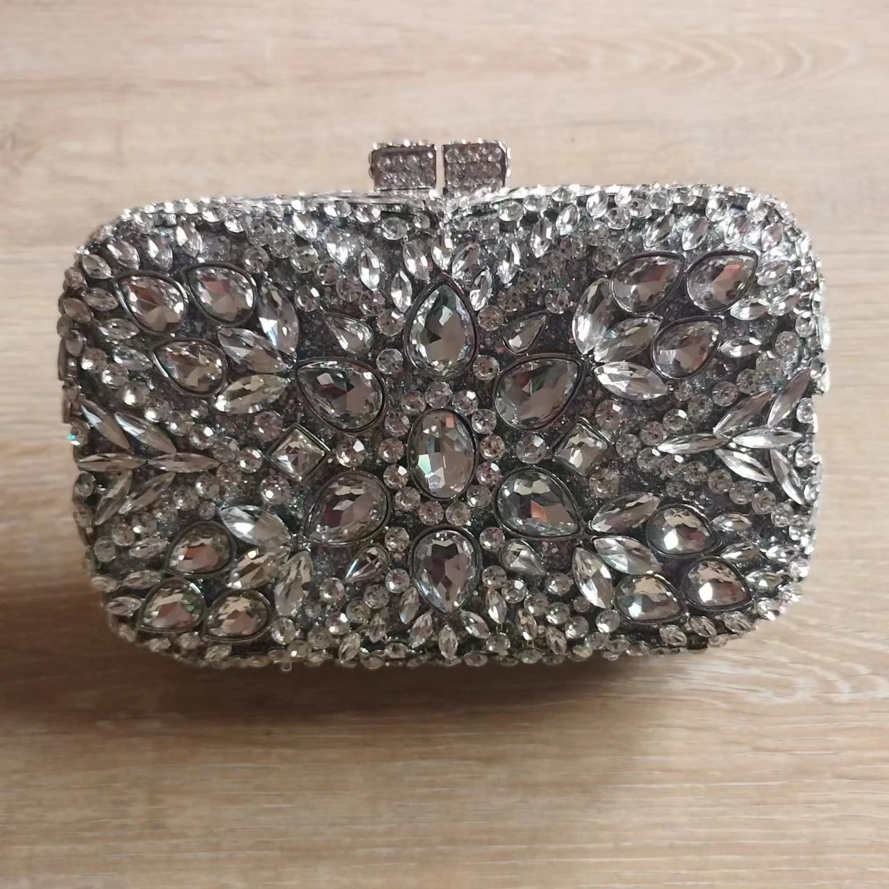 thumbnail image 1 of XIYUAN, la última cartera femenina, bolso de mano con diamantes, diseño de lujo, bolsos de mano para bodas, fiestas, diamantes de imitación, bolsos de mano plateados para el día, bolsos de noche, 1 of 5