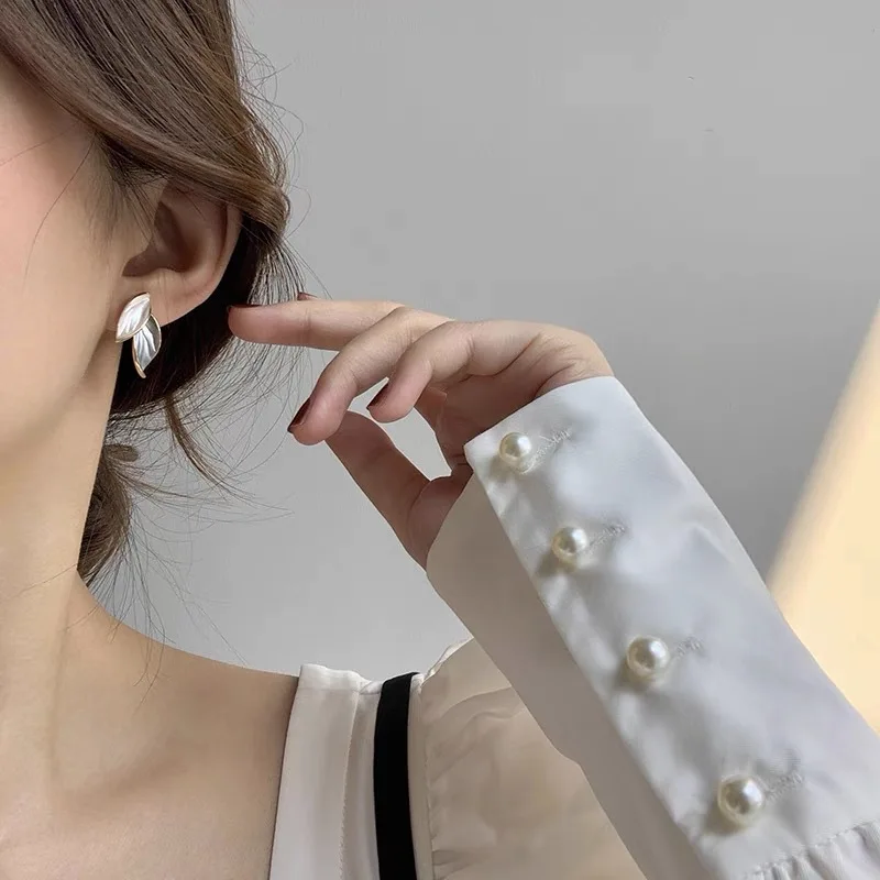 Stud Earrings Korean Metal Leaf Stud Earrings For Women Fashion Jewelry