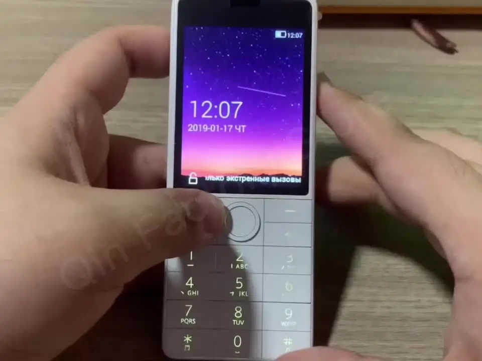 Xiaomi　ガラケー　Qin 1s Qin 1s + Plus 1+8GB - AliExpress