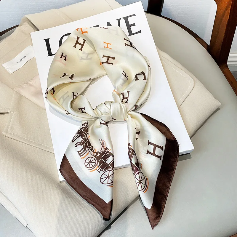 Bandana 2024 Flower Silk Square Scarf Women Satin Shawl Wrap Hijab Female Hair Band Wrist Luxury Headkerchief 70*70cm Echarpe