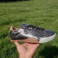 Baskets blanches simples et polyvalentes, chaussures de skate respirantes, chaussures décontractées pour hommes, délicates et respirantes sans causer d'inconfort aux pieds 3