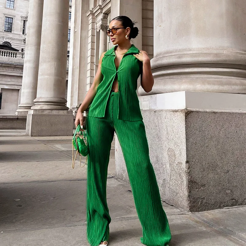 What To Wear With Green Pants For Women 2023 70 Stylish Green Pants  Outfit Ideas To Copy  Girl Shares Tips