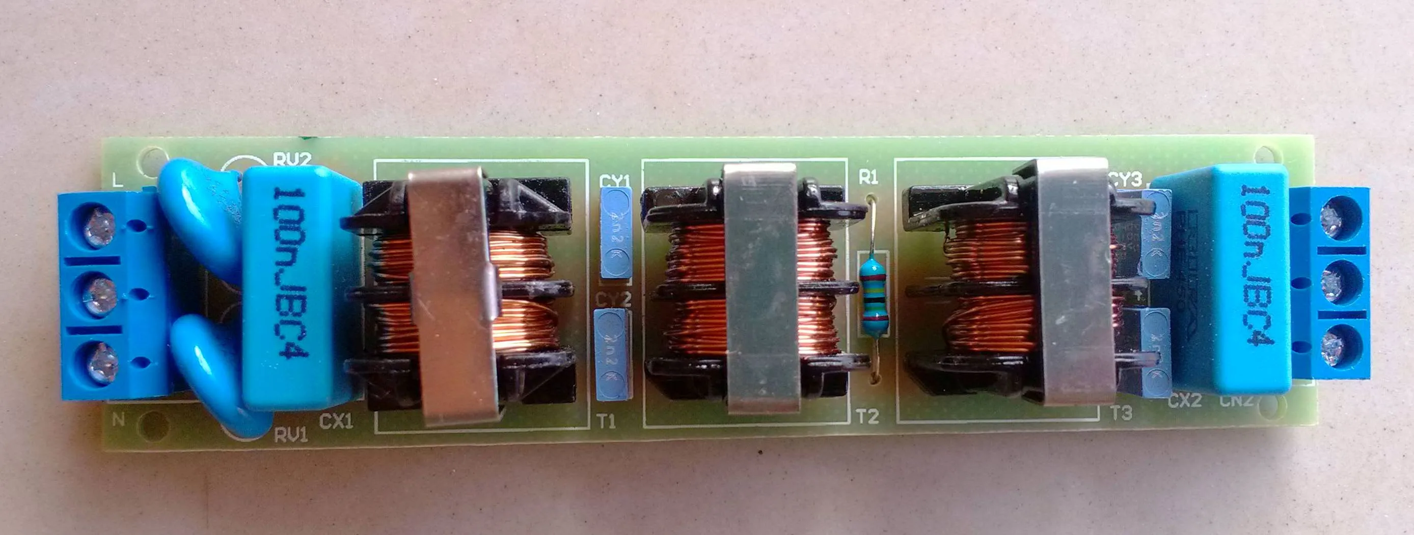 

Three-stage EMI Power Supply Filter Board Filter Power Purifier Filter Noise Impurities AC and DC Universal