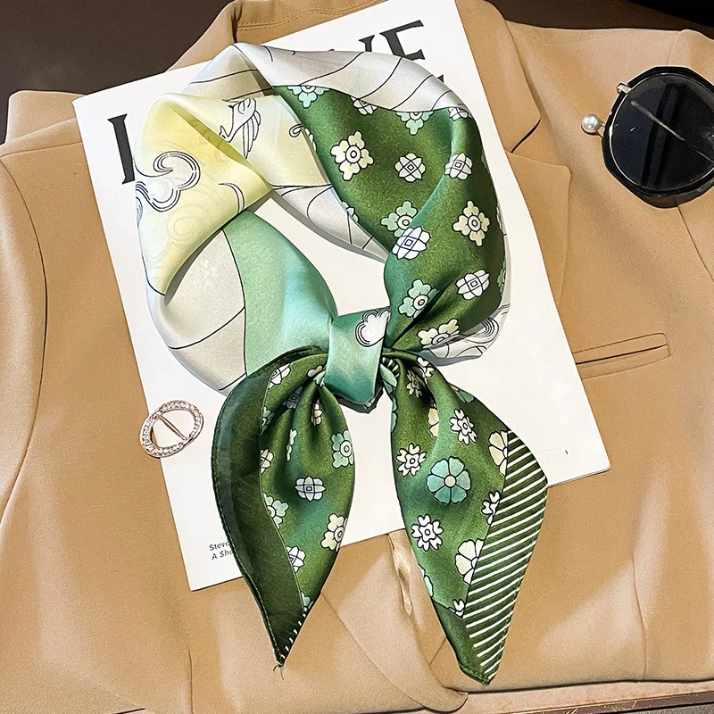 

New fashion woman flower pattern printing 70x70cm small square scarf Silk scarf neck decorate Sunscreen scarves headscarf