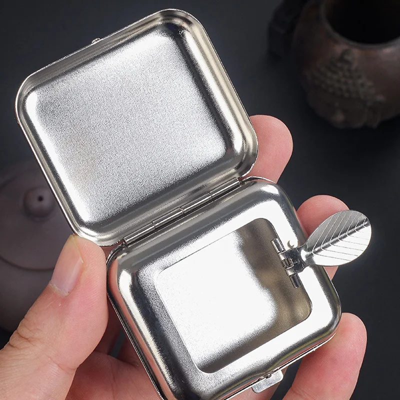 Portable Ashtray Metal Ashtray 2PCS Outdoor Mini Portable Metal Cigarette Ashtray Fashion Ashtray With Lockable Lid Desktop Ash Case Pocket Gift For Man