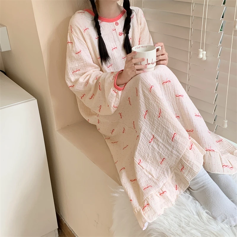 Pink long sleeve skirt