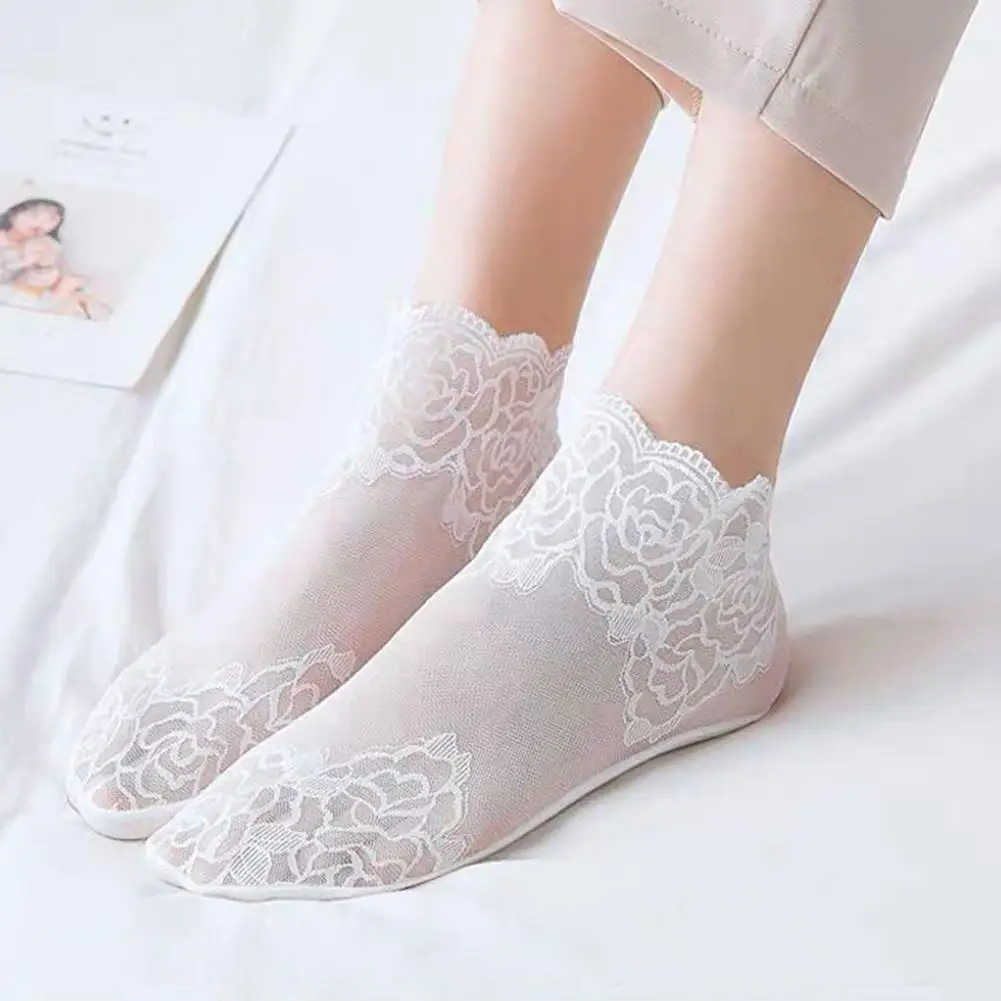 

Women Summer Lace Invisible Socks Lace Ruffle Soft Comfy Sheer Silk Elastic Ultrathin Socks Ankle Net Yarn Thin Women Cool Socks