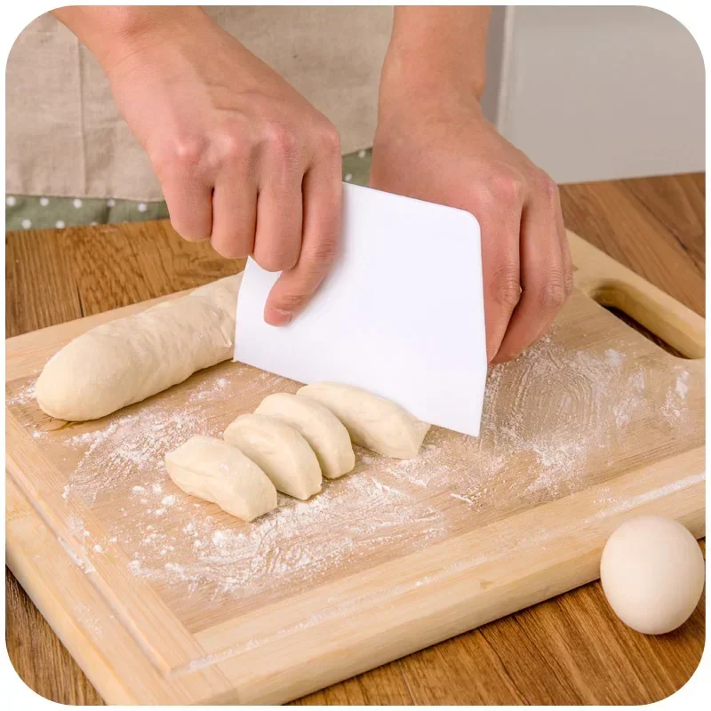 Trapezoidal Plastic Scraper for Baking Large Intestine Powder Flour Scraper Dough Cutter Kitchen Utensils Baking Spatula Tools dough scraper baking tool dough cutter baking accessories baking spatula