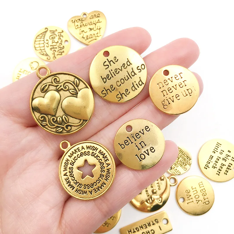 50pcs 개인화 된 손으로 만든 옷 레이블 태그 새겨진 아크릴 의류 태그 수제 DIY 가방 봉제 의류 액세서리