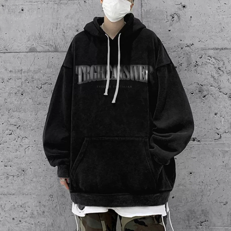 Рисунок 5 - Мужской свитер с капюшоном на весну и осень