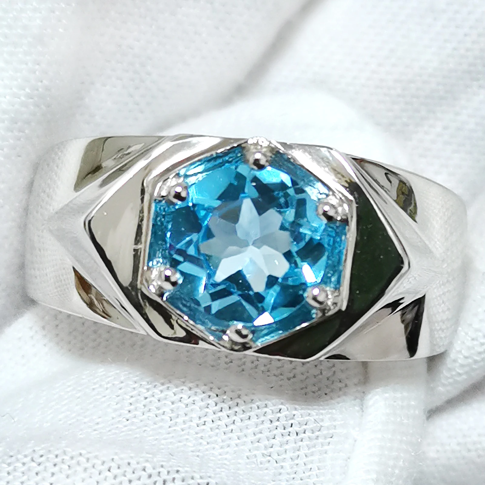 

Men's Real Blue Topaz Ring 925 Silver 7.5mm Lucky Gemstone 6-prong December Birthstone Birthday Gift R515BTN