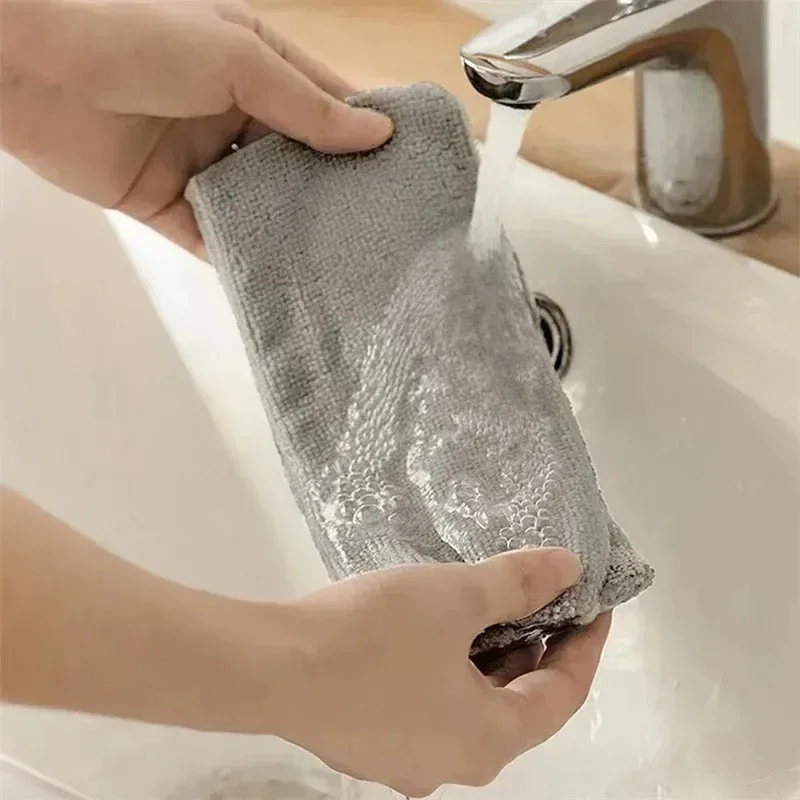 Bed Bottom Vacuuming & Sofa Dusting Brush Long Handled Mop Style Detachable Gap Cleaning Accessories Set