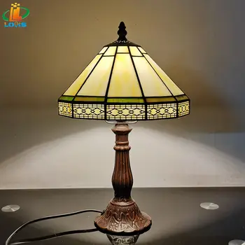 22CM Geometric Tiffany Table Lamp 1