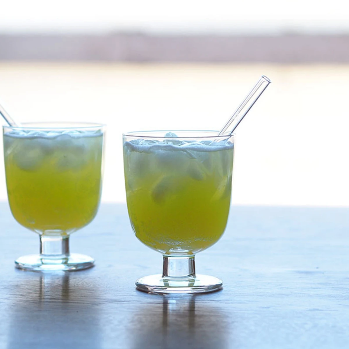 Description Picture 4 of item6'' Short Glass Drinking Straws Mini Reusable Eco-friendly Glass Straws for Cocktail Beer Wine Bar Drinkware Accessory Barware