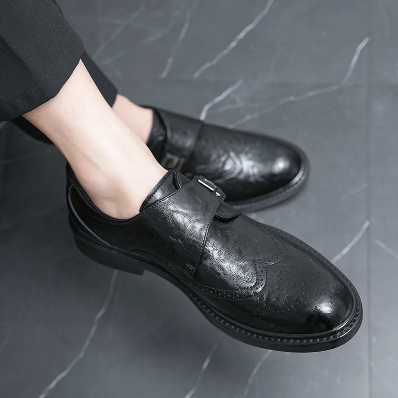 High Quality Men Daily Leather Shoes British Style Business Oxford Manager Man Brock Carving Shoes Buckle Fashion Dress