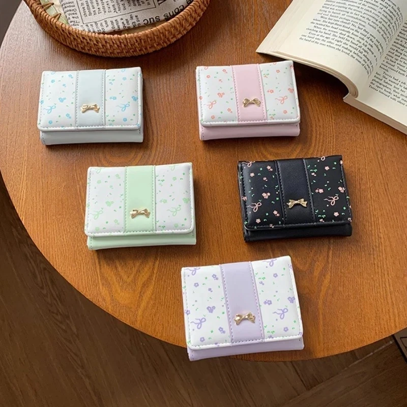 Chic Floral Bow Women's Tri-Fold Wallet with Multi-Card Slots